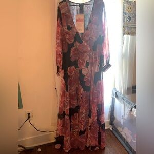 ESPECIALLY YOURS Black & Pink Floral Patterned Dress